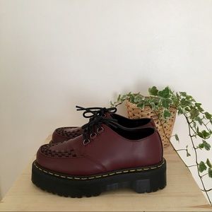 DOC MARTEN: ASHLEY CREEPERS (cherry red)